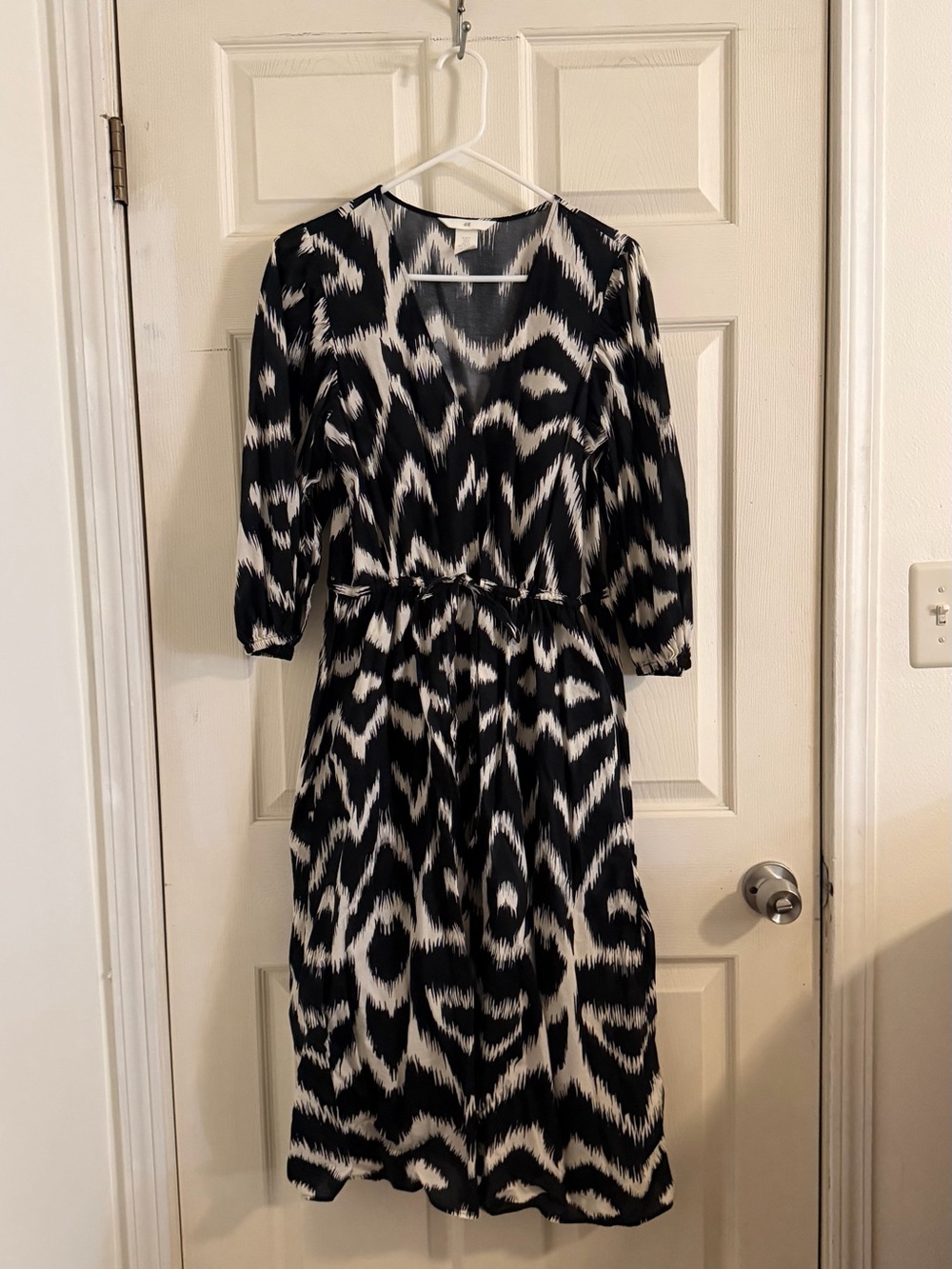 H&M Black and White Ikat-Print Midi Dress